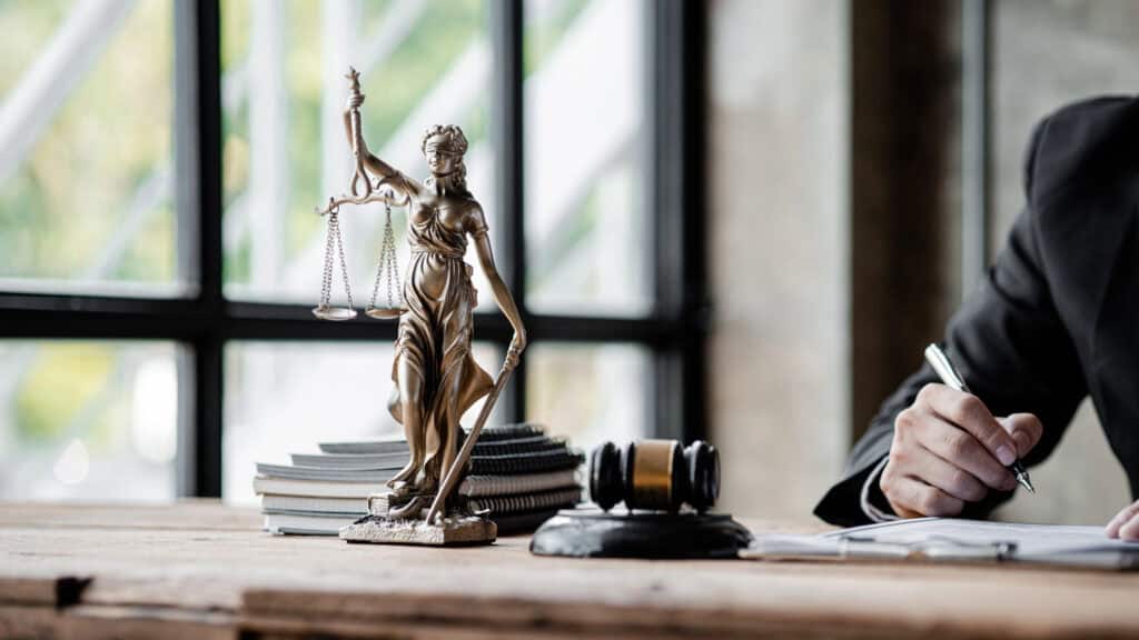 Attorney Helper Wanting to Help and Effectively Helping Your Attorney with Evidence